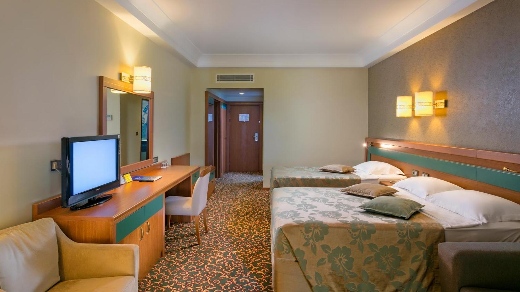 Oezkaymak Select Resort Алания Номер фото